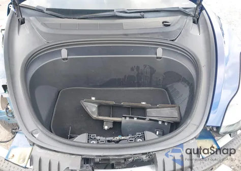 2019 Tesla Model 3 Long Range/Performance z USA, uszkodzony, nr VIN 5YJ3E1EB4KF441262